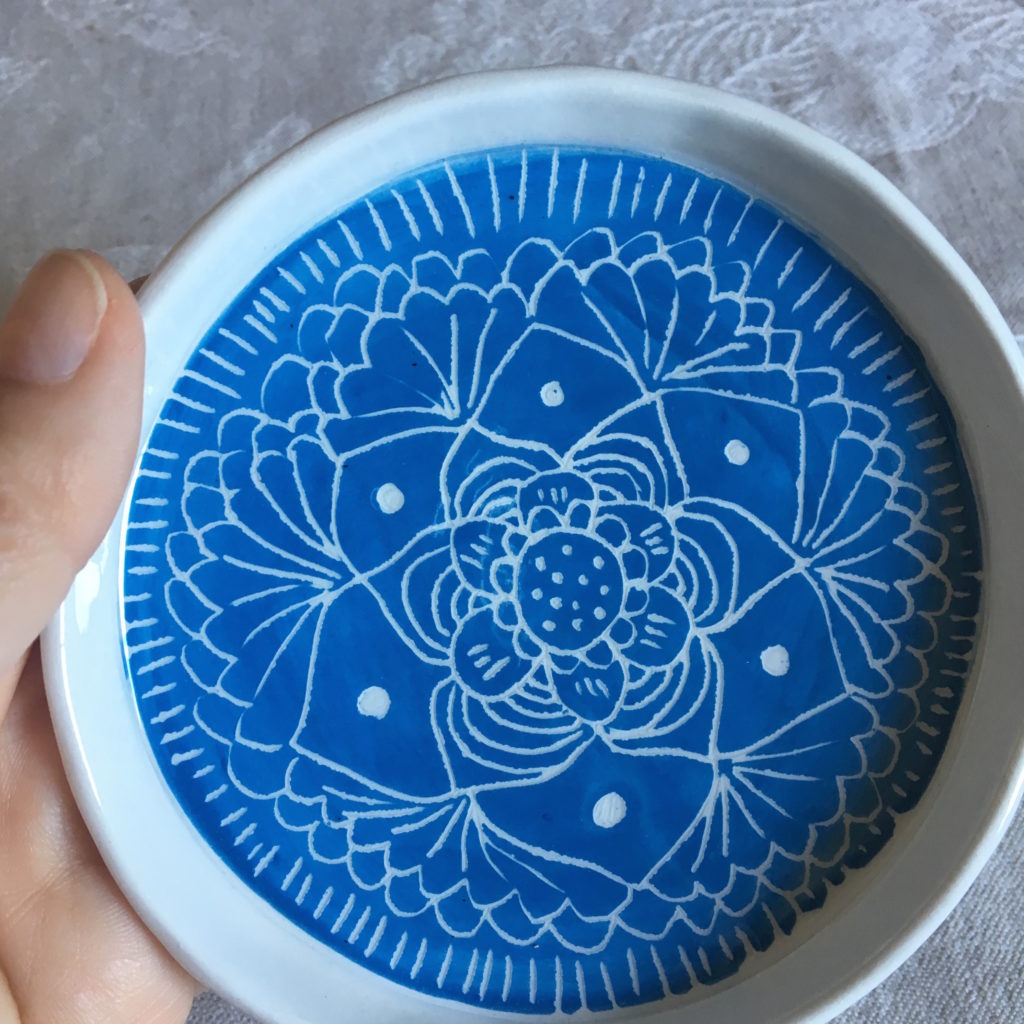 piatto mandala blu